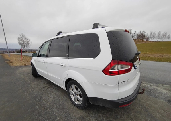 Ford Galaxy cena 22000 przebieg: 215000, rok produkcji 2009 z Rzeszów małe 137